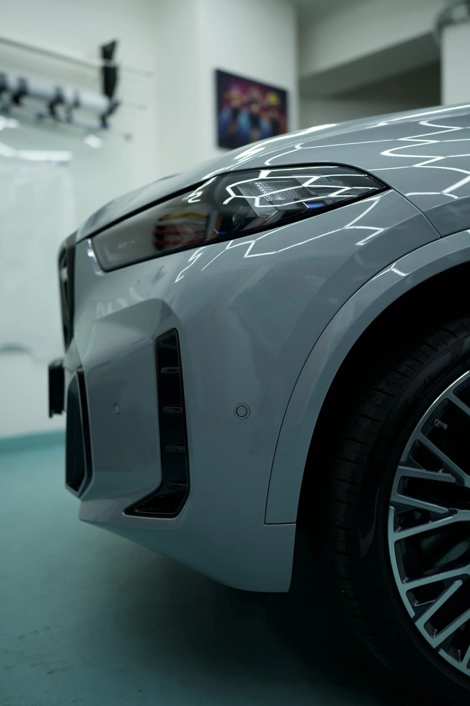 Фара й крило BMW X5 під захисною плівкою